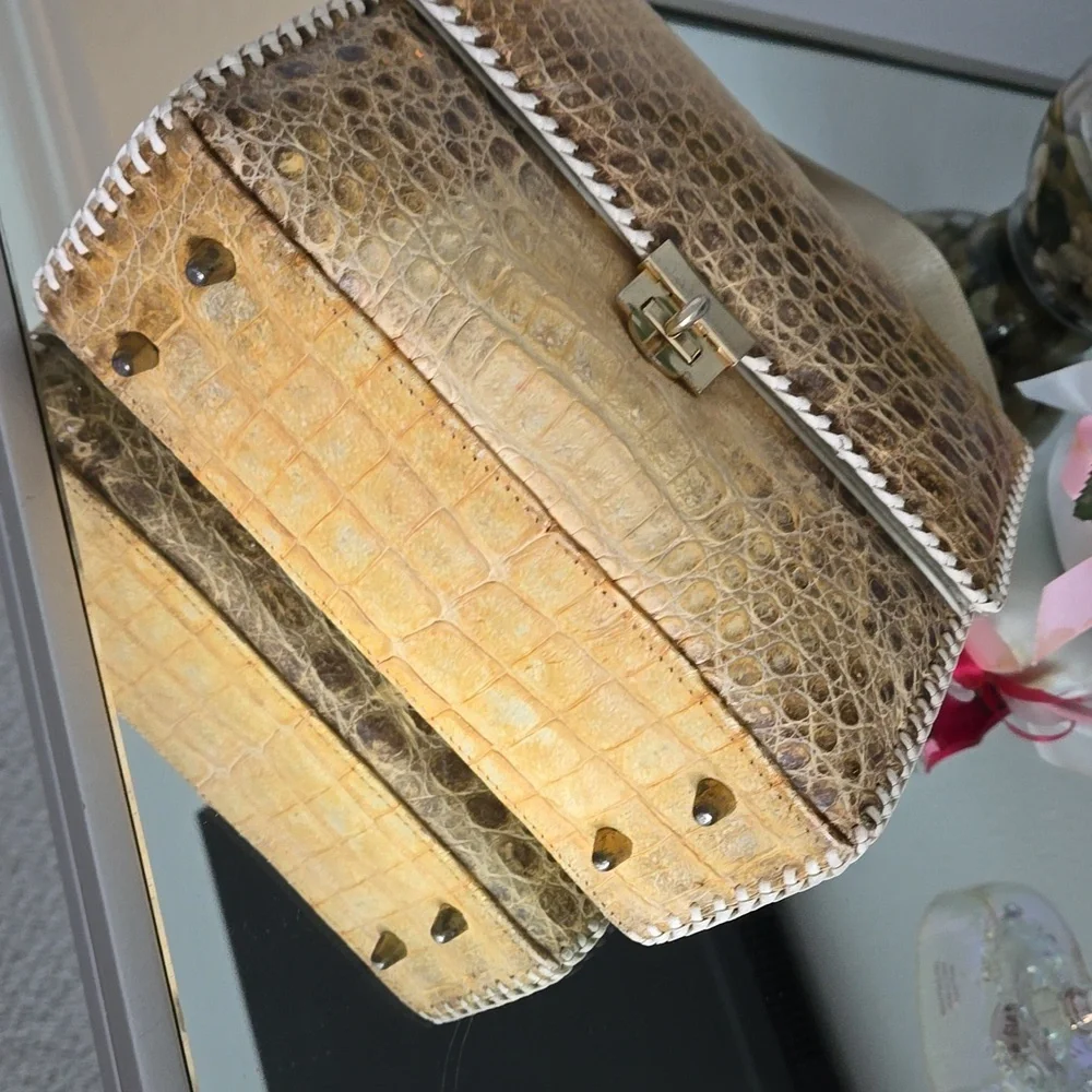 Authentic Genuine Alligator handbag - Picture 2 of 7